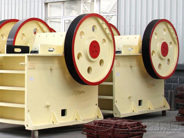 花崗巖顎式破碎機 花崗巖顎式破碎機