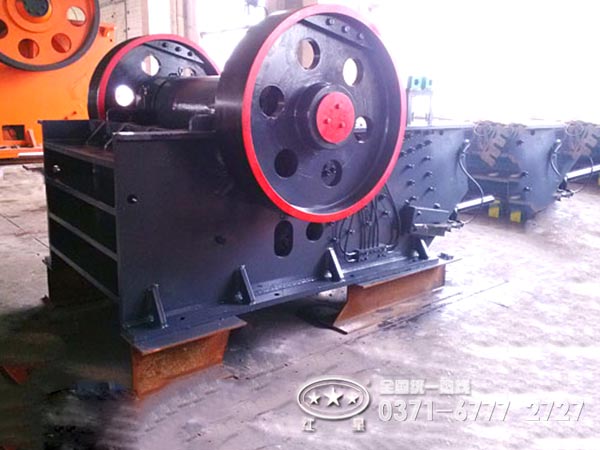 煤塊液壓保護顎式破碎機 煤塊液壓保護顎式破碎機