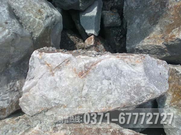 石英石制砂生產線組建方法、所需設備、工藝流程介紹