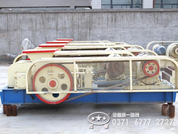 對輥破碎機 對輥破碎機