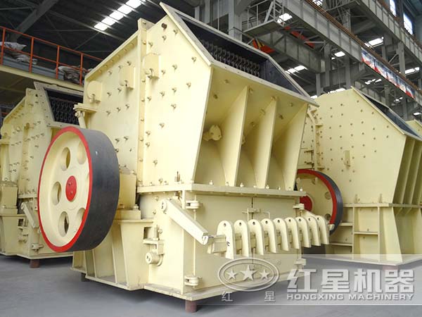 不同角度下的河卵石單段破碎機 不同角度下的河卵石單段破碎機