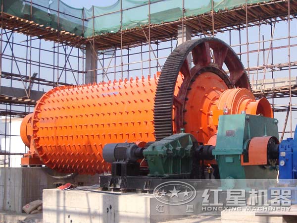 礦山球磨機生產(chǎn)現(xiàn)場 礦山球磨機生產(chǎn)現(xiàn)場