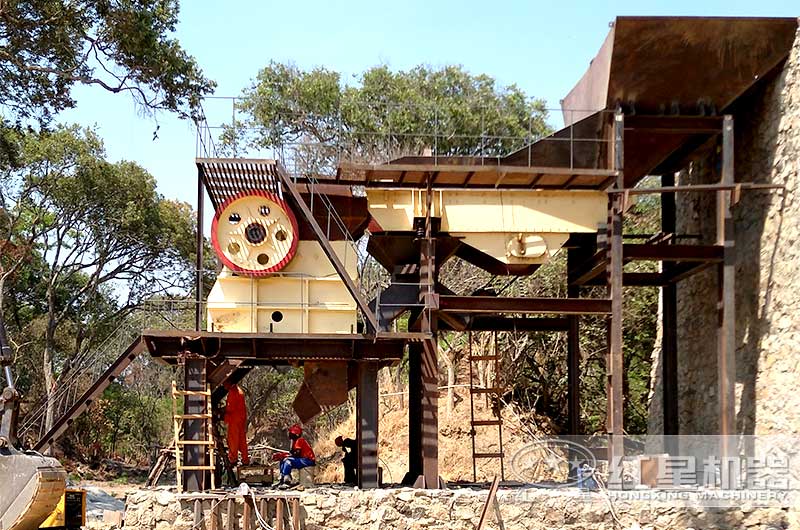 CJ顎式破碎機破碎生產現場 CJ顎式破碎機破碎生產現場