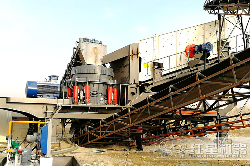 大型移動式鵝卵石破碎生產設備 大型移動式鵝卵石破碎生產設備