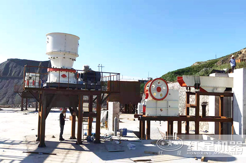 碎石破碎機安裝現場實拍圖 碎石破碎機安裝現場實拍圖