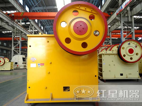 鄂式破碎機 鄂式破碎機