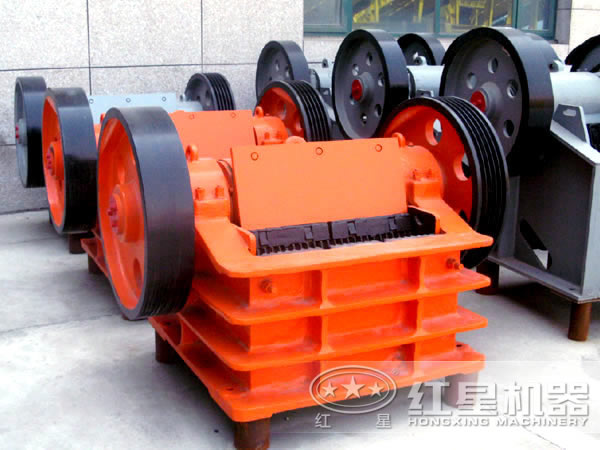 鄂式破碎機 鄂式破碎機