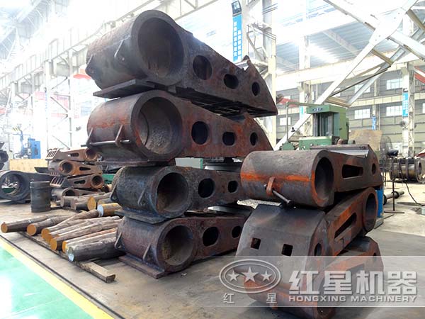 鄂式破碎機配件 鄂式破碎機配件