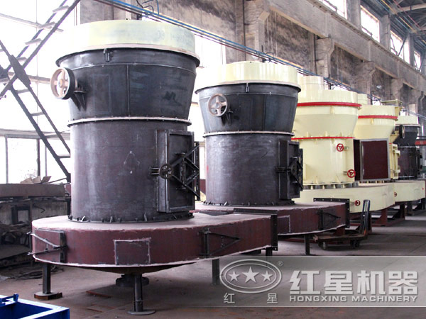 雷蒙磨粉機生產車間 雷蒙磨粉機生產車間