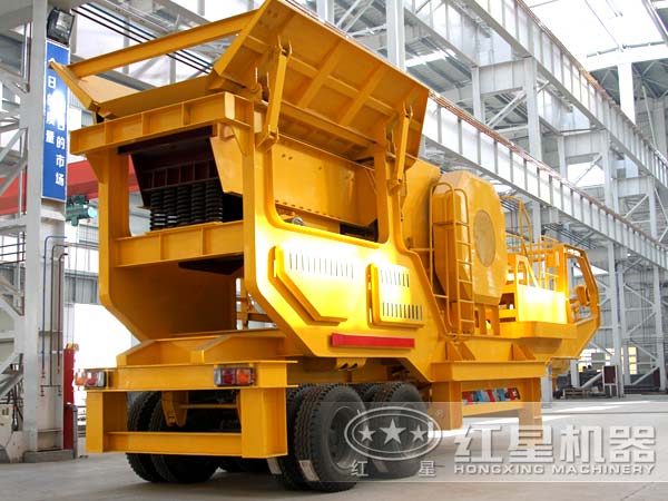 不同角度下的移動破碎站 不同角度下的移動破碎站