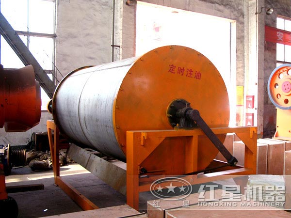 永磁筒式磁選機生產車間 永磁筒式磁選機生產車間