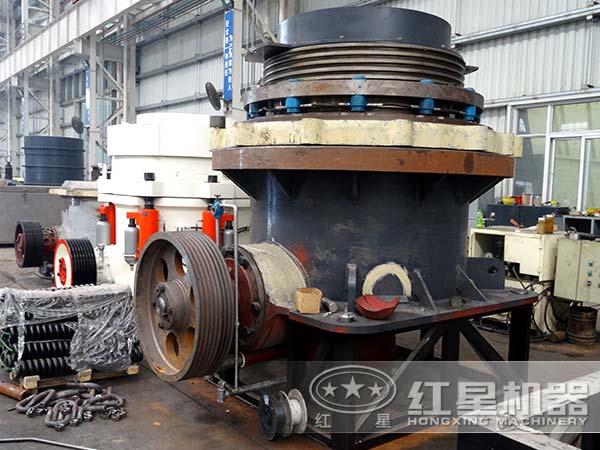 多缸液壓圓錐破生產車間 多缸液壓圓錐破生產車間