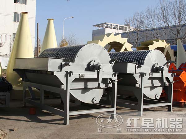 錳礦專用磁選機(jī)生產(chǎn)廠家 錳礦專用磁選機(jī)生產(chǎn)廠家