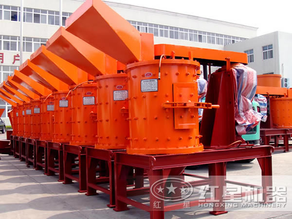 排列整齊的磷礦石立式復合破碎機 排列整齊的磷礦石立式復合破碎機