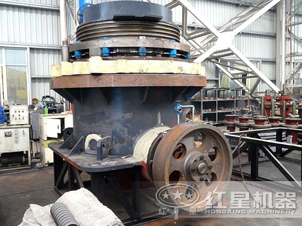 白云石圓錐式破碎機生產(chǎn)車間 白云石圓錐式破碎機生產(chǎn)車間