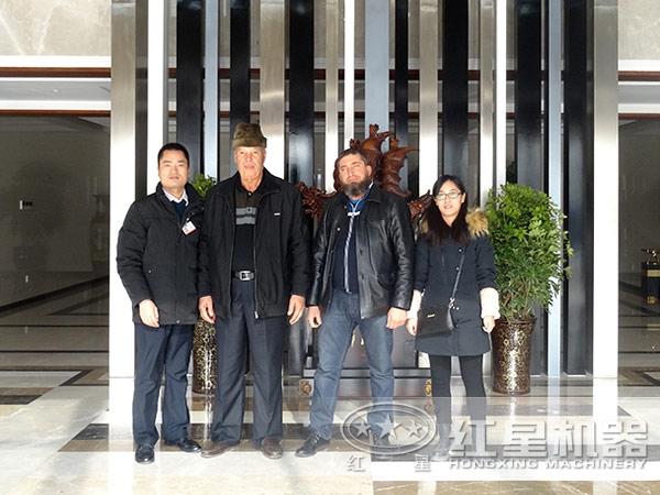 外國客戶蒞臨我司購買設備 外國客戶蒞臨我司購買設備