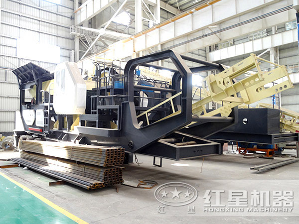 移動破碎站生產(chǎn)車間 移動破碎站生產(chǎn)車間