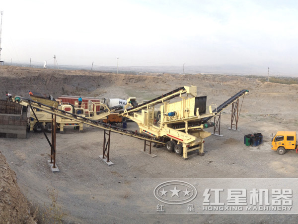 移動破碎站作業現場 移動破碎站作業現場