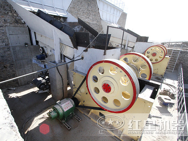 150×250顎式破碎機成功投放于河南安陽一砂石廠 150×250顎式破碎機成功投放于河南安陽一砂石廠