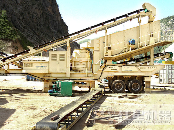寧夏銀川移動破碎設備生產(chǎn)現(xiàn)場 寧夏銀川移動破碎設備生產(chǎn)現(xiàn)場