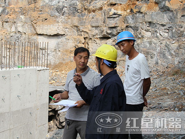 紅星技術工程師現場指導客戶 紅星技術工程師現場指導客戶