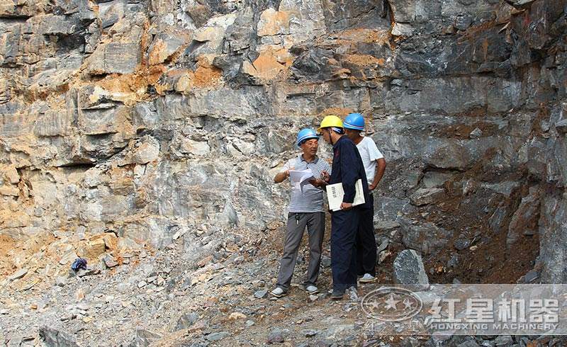 紅星技術人員現場指導客戶 紅星技術人員現場指導客戶