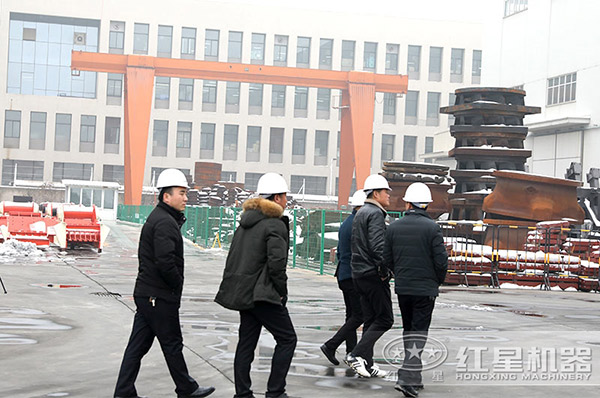 大雪過后用戶來廠參觀 大雪過后用戶來廠參觀