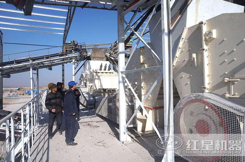 紅星技術(shù)人員現(xiàn)場指導(dǎo) 紅星技術(shù)人員現(xiàn)場指導(dǎo)