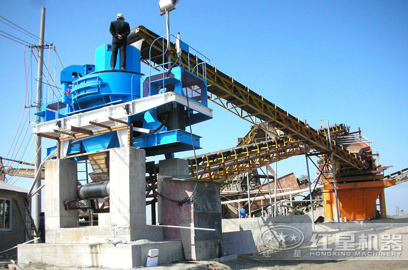 石頭打成砂現(xiàn)場 石頭打成砂現(xiàn)場