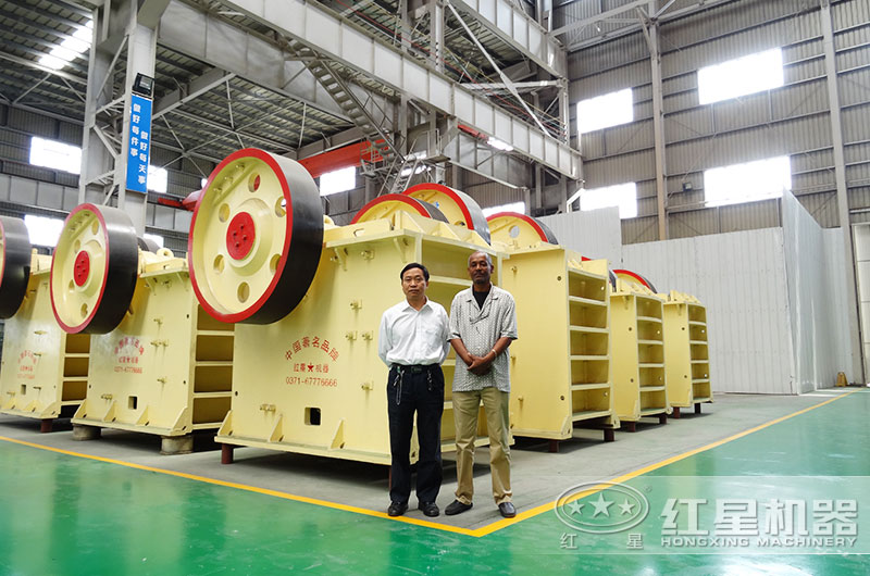 PE900×1200鄂式破碎機 PE900×1200鄂式破碎機