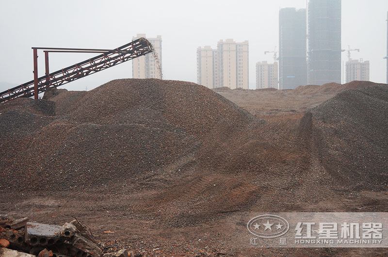 經(jīng)建筑垃圾破碎機(jī)處理后的骨料 經(jīng)建筑垃圾破碎機(jī)處理后的骨料