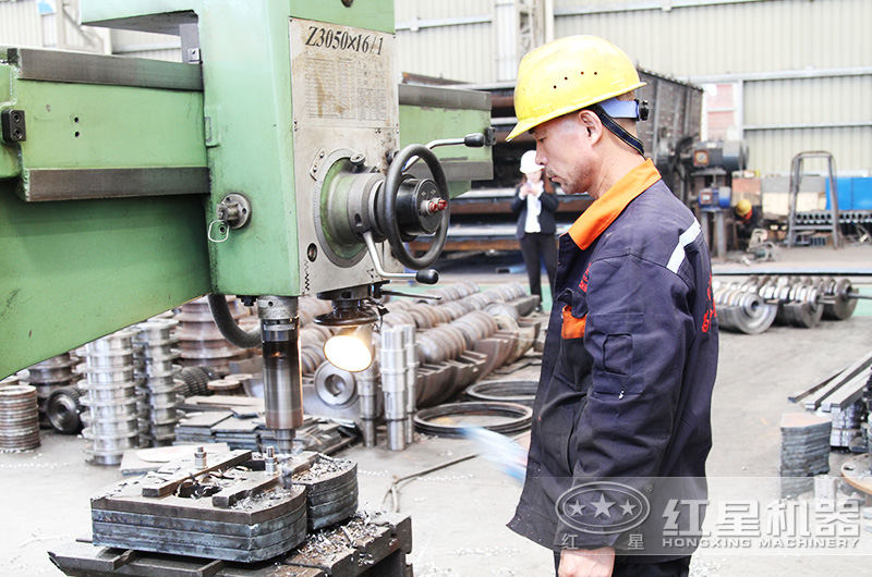 紅星移動破碎設備生產車間 紅星移動破碎設備生產車間