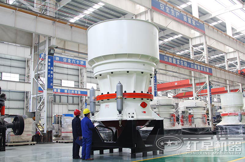 SC560單缸圓錐破碎機(jī)生產(chǎn)工人正在確認(rèn)數(shù)據(jù) SC560單缸圓錐破碎機(jī)生產(chǎn)工人正在確認(rèn)數(shù)據(jù)