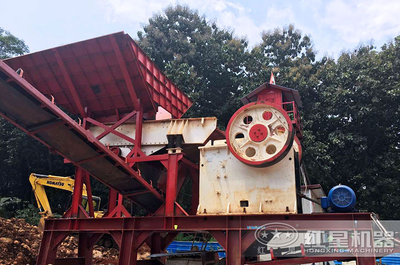 鄂式破碎機已經安裝好 鄂式破碎機已經安裝好