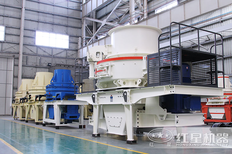 時產200噸中型鵝卵石制砂機車間 時產200噸中型鵝卵石制砂機車間