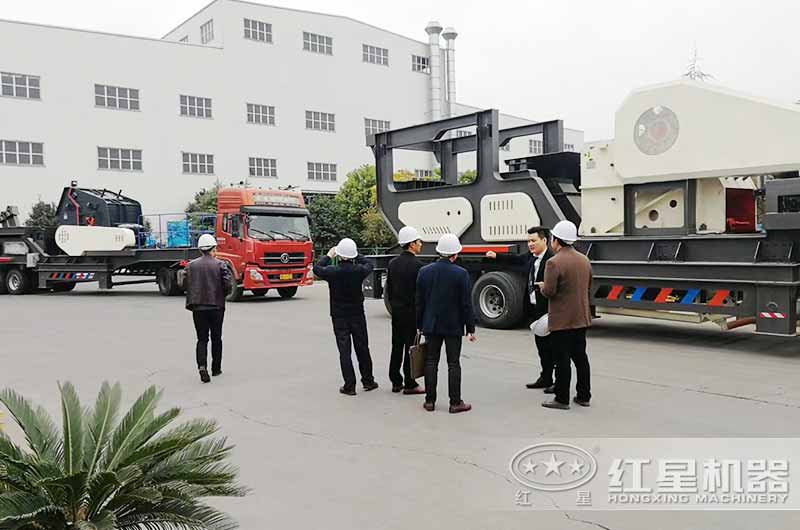 山東多個(gè)用戶來廠參觀考察設(shè)備 山東多個(gè)用戶來廠參觀考察設(shè)備