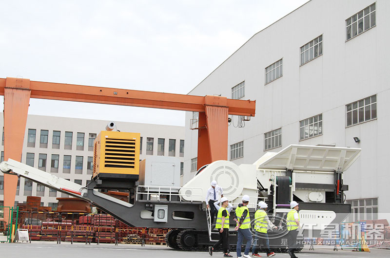 用戶來直銷型河南紅星機器廠家考察移動砂石機 用戶來直銷型河南紅星機器廠家考察移動砂石機