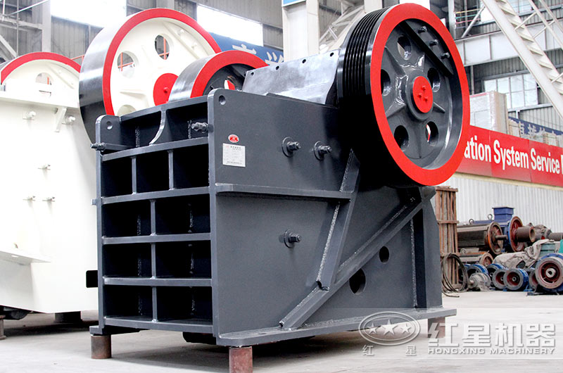 日產(chǎn)1萬噸的石頭破碎機(jī)規(guī)格型號(hào)有哪些？