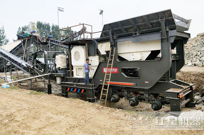 武漢顎式移動破碎機生產現場 武漢顎式移動破碎機生產現場