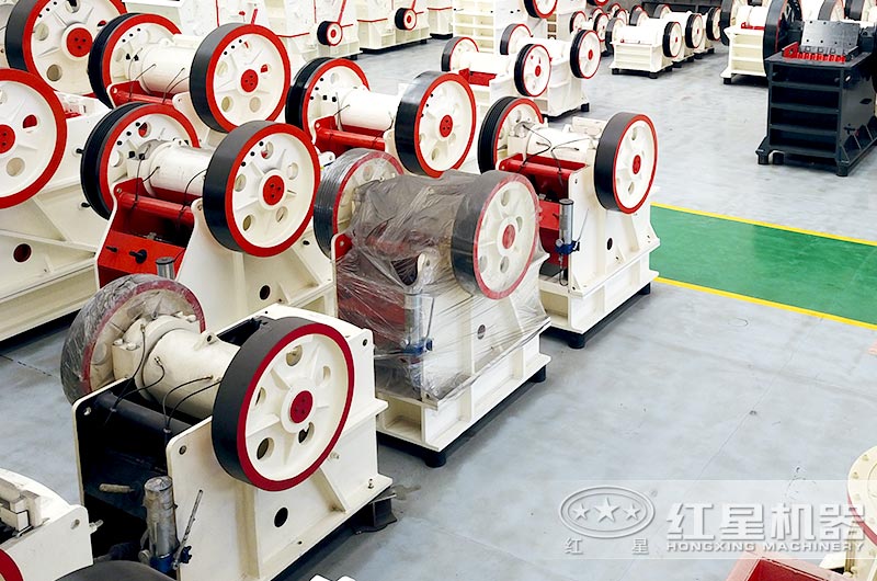 顎式碎石機生產現場 顎式碎石機生產現場