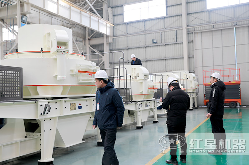 客戶來廠考察VSI制沙機 客戶來廠考察VSI制沙機