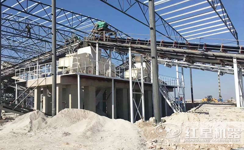 山東濟南大型時產500噸的碎石生產現場 山東濟南大型時產500噸的碎石生產現場