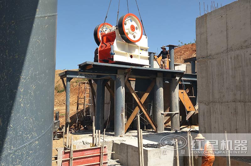 每小時(shí)產(chǎn)10噸碎石機(jī)有哪些？多少錢(qián)一臺(tái)？