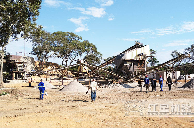 處理花崗巖邊角料用哪種破碎設(shè)備？有沒(méi)有生產(chǎn)視頻？
