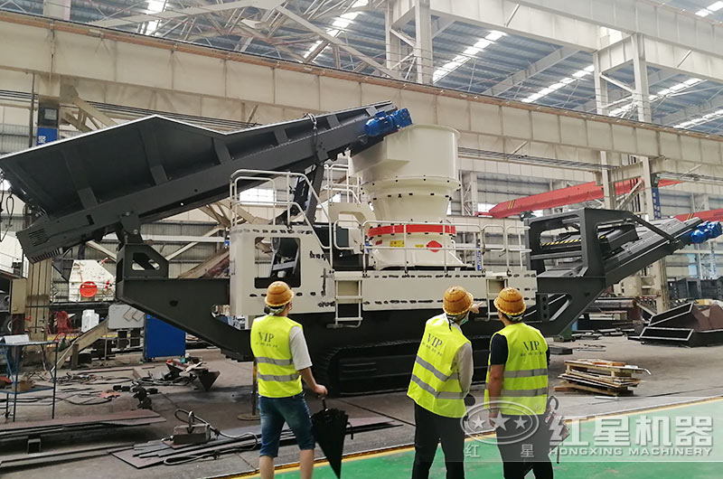 客戶來廠考察移動破建筑垃圾處理設備 客戶來廠考察移動破建筑垃圾處理設備