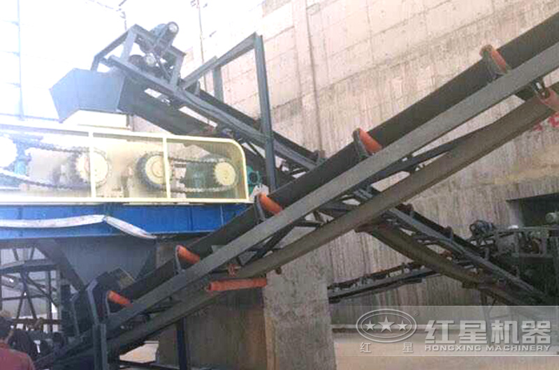 1200輥式破碎機用戶工作現場 1200輥式破碎機用戶工作現場